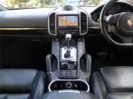 2011 PORSCHE CAYENNE 4D WAGON DIESEL SERIES 2 MY12