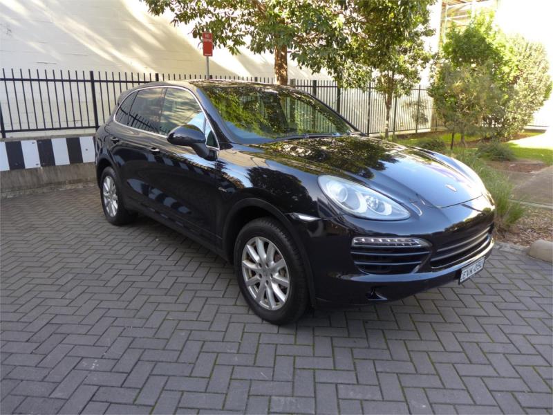 2011 PORSCHE CAYENNE 4D WAGON DIESEL SERIES 2 MY12